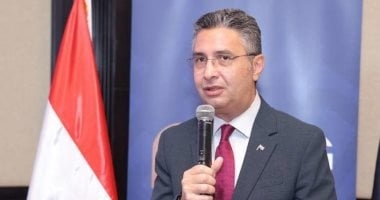 انخفاض سعر الدواجن المجمدة ل 110 جنيهات للكيلو بدلا من 125 جنيها بالمجمعات الاستهلاكية.. وطرح السكر ب30 جنيها.. وشريف فاروق يفتتح غدا فرع جديد لمبادرة أسواق اليوم الواحد بالجمالية