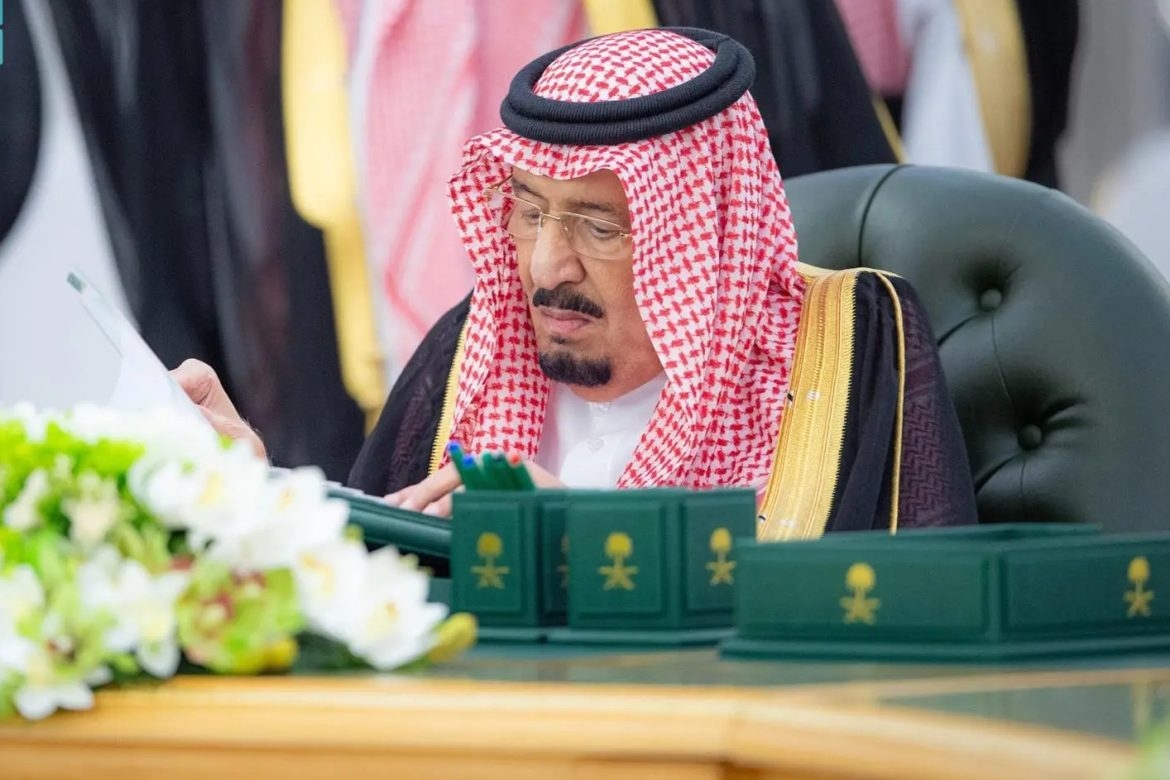 أكد مواصلة المملكة جهودها لإرساء السلام العادل بالمنطقة.. مجلس الوزراء: مؤتمر«التسوية الفلسطينية» يرسي مساراً توافقياً لحل الدولتين