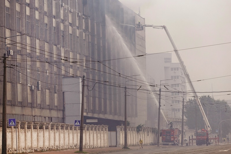 15 قتيلًا في ضربات روسية على مدن أوكرانية
