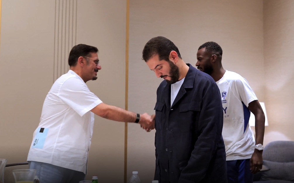 «وجه السعد» يتواجد في معسكر الهلال