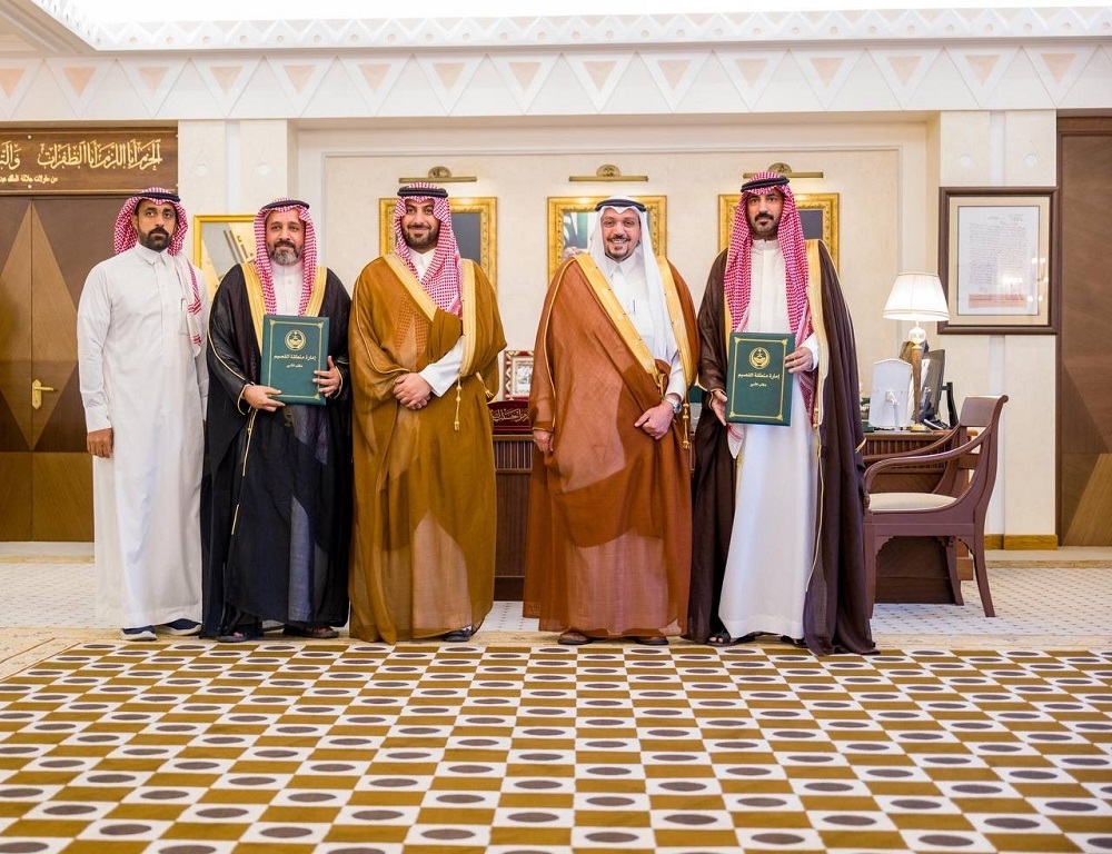 أمير القصيم يرعى توقيع اتفاقية شراكة بين جمعيتي الثقافة والفنون وجمعية المسرح
