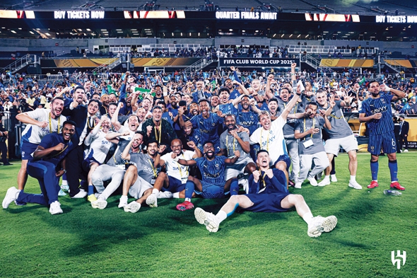 الهلال يضع النقاط على الحروف في اعتذاره: نظام الاحتراف لا يجيز تقليص إجازة اللاعبين