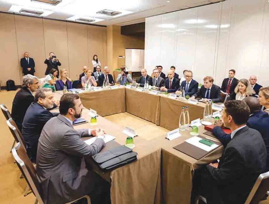 إيران: اتفقنا مع الترويكا الأوروبية على إجراء محادثات خلال أيام