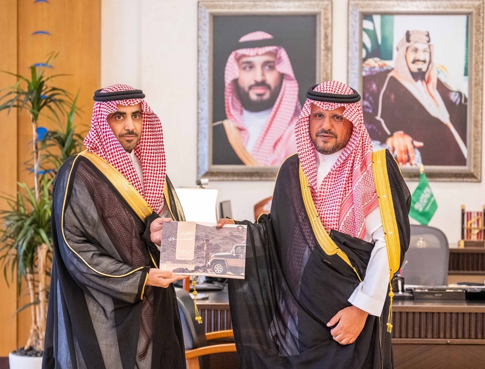 نائب أمير القصيم يتسلّم التقرير السنوي لإدارة المجاهدين