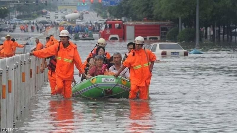 30 قتيلا في بكين وإجلاء أكثر من 80 ألف شخص بسبب الفيضانات