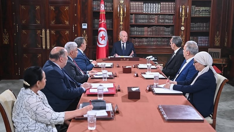 سعيد يجتمع بعدد من الوزراء ويؤكد على اهمية اصلاح التربية والتعليم