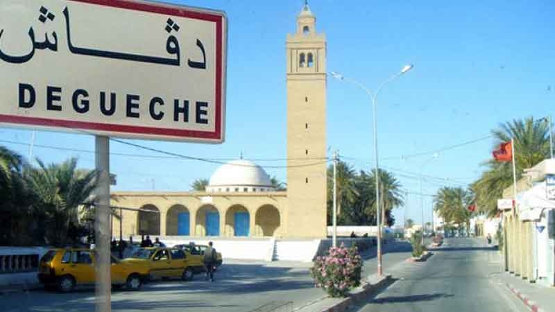 دقاش توزر: مواطنون يستغيثون: محطات النقل .. معاناة في الصيف والشتاء