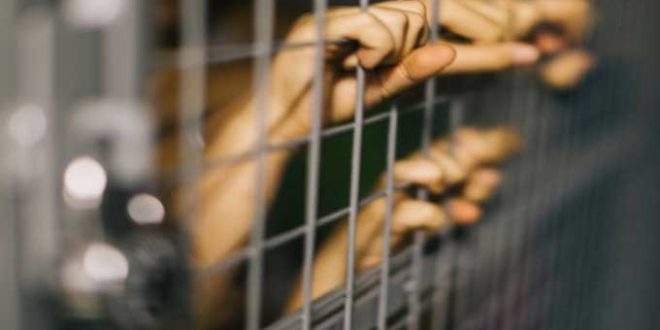 عاجل/ حالات موت مسترابة داخل السجون: رابطة الدفاع عن حقوق الانسان تفجرها وتطالب..