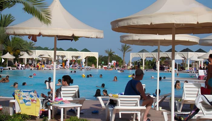 تونس تسجّل أرقامًا قياسية في السياحة وتلتحق بنادي الوجهات العالمية المزدهرة