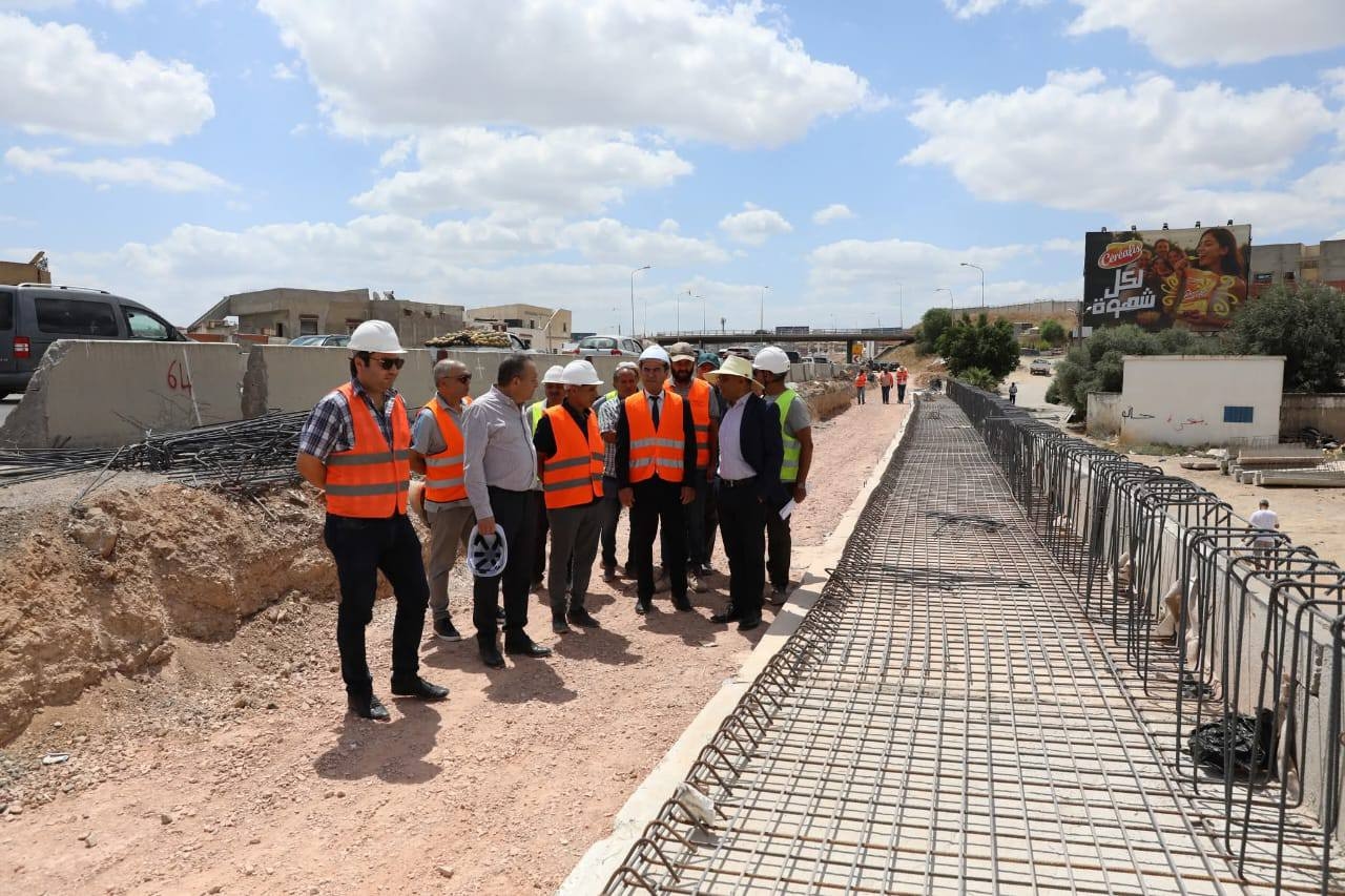 وزير التجهيز والإسكان يتفقد تقدم أشغال القسطين 2 و3 من مشروع المدخل الجنوبي للعاصمة