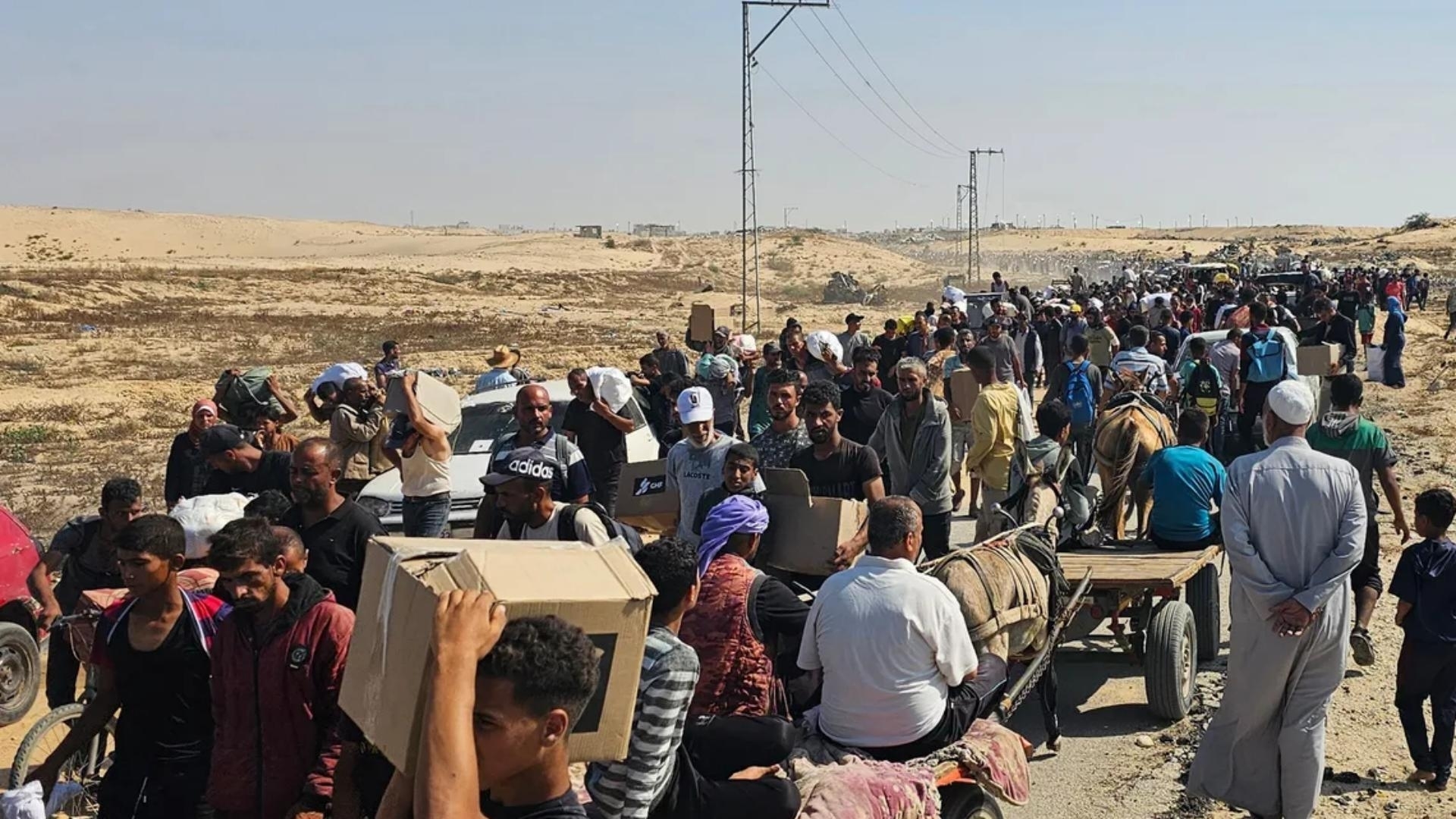 Watch: Aid Centers Turn into "Deadly Traps"
