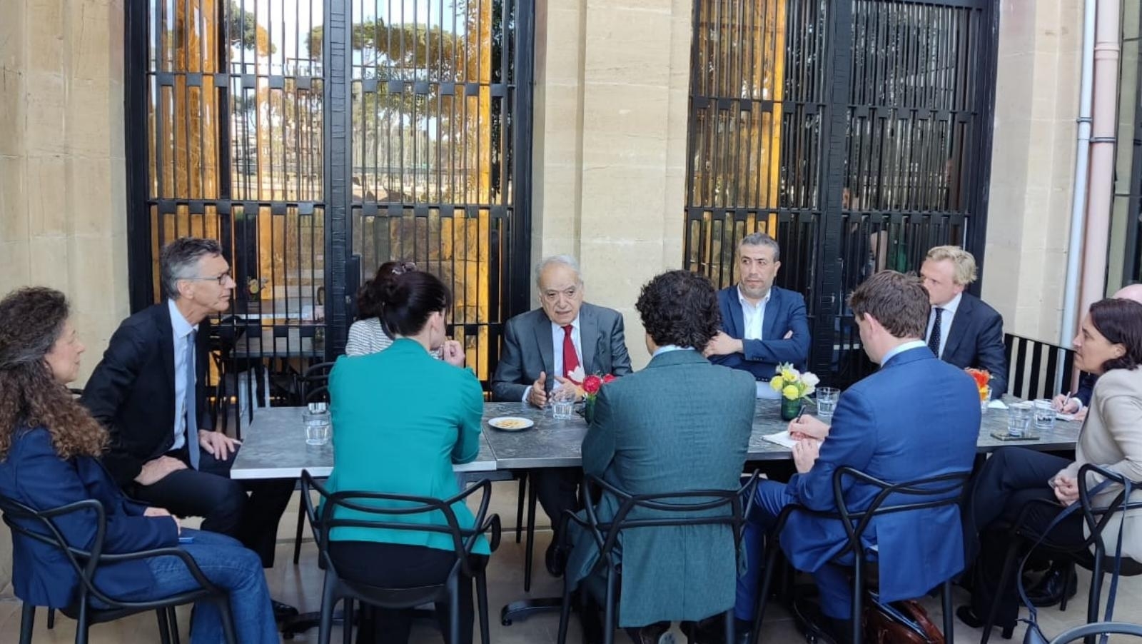Culture Minister meets Dutch delegation, urges Israeli withdrawal from Lebanese territories
