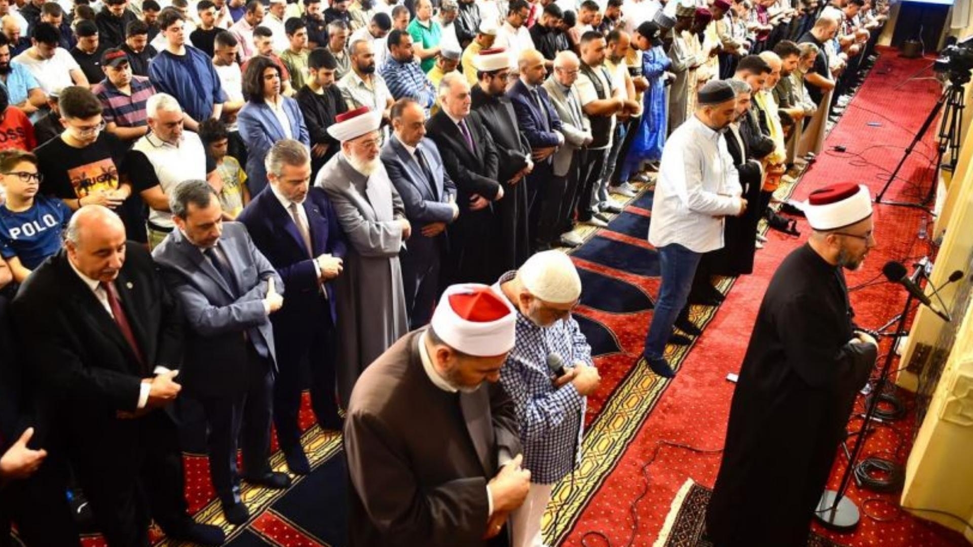 في خطبة العيد من وسط بيروت… الكردي يُحذّر من الغدر الصهيوني ويدعو للوحدة خلف الدولة العادلة