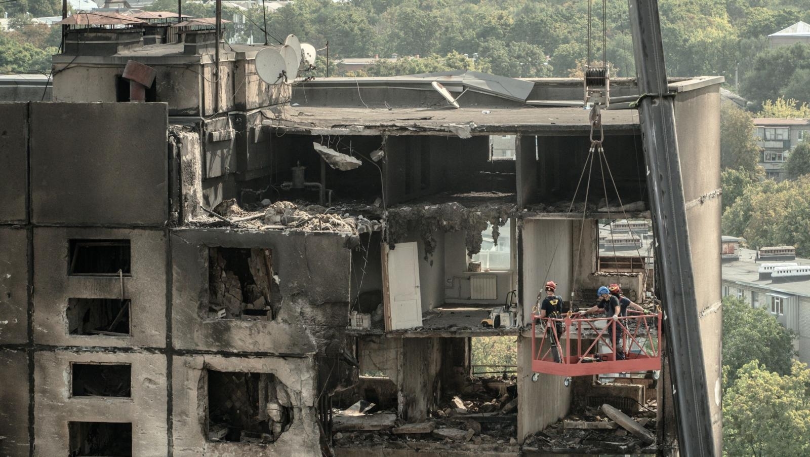 Russia Attacks Kharkiv at Dawn Leaves Dead and Injuries Behind
