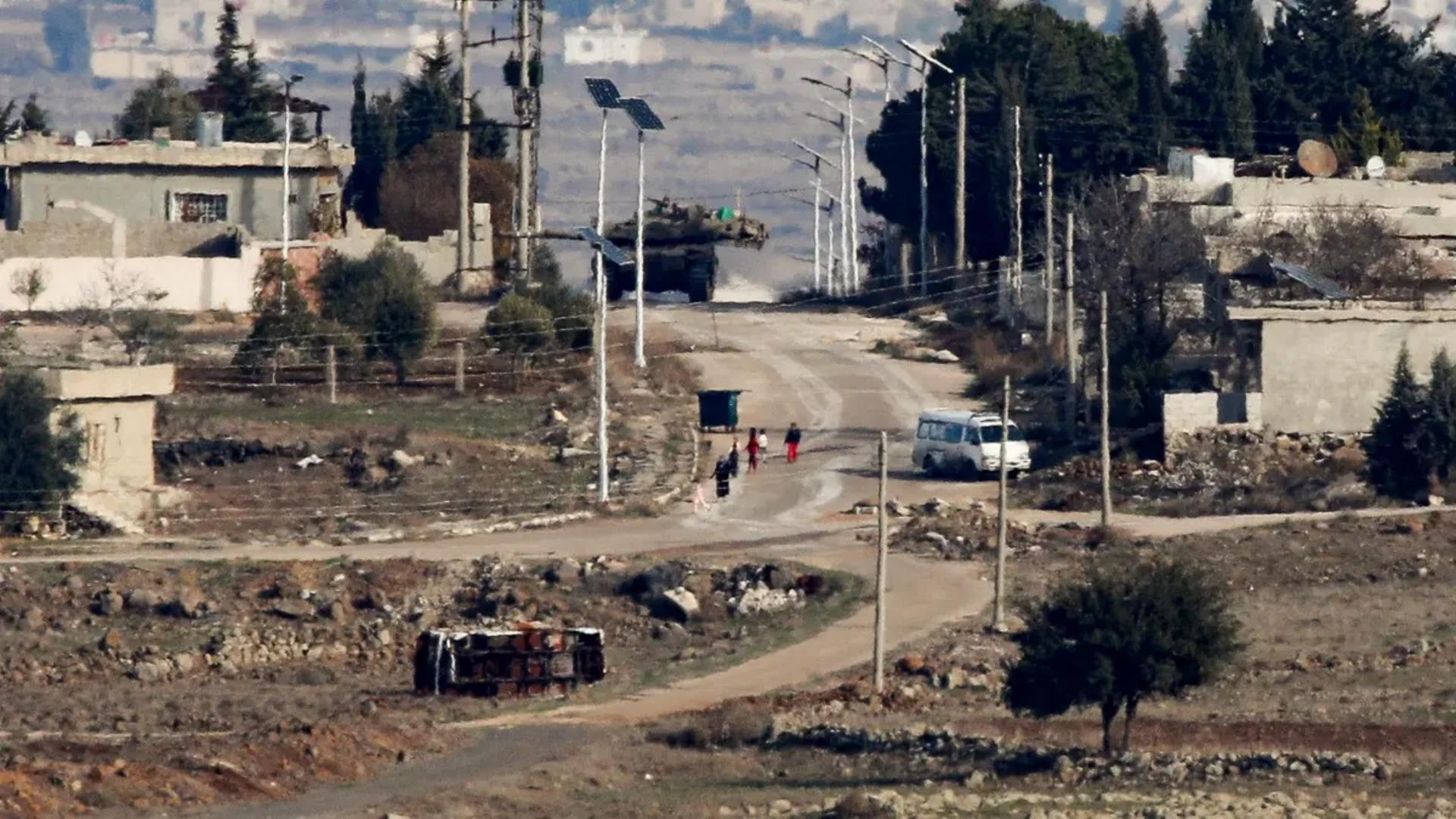 27 Jun 2025 13:42 PM Israeli forces enter Quneitra in new Incursion