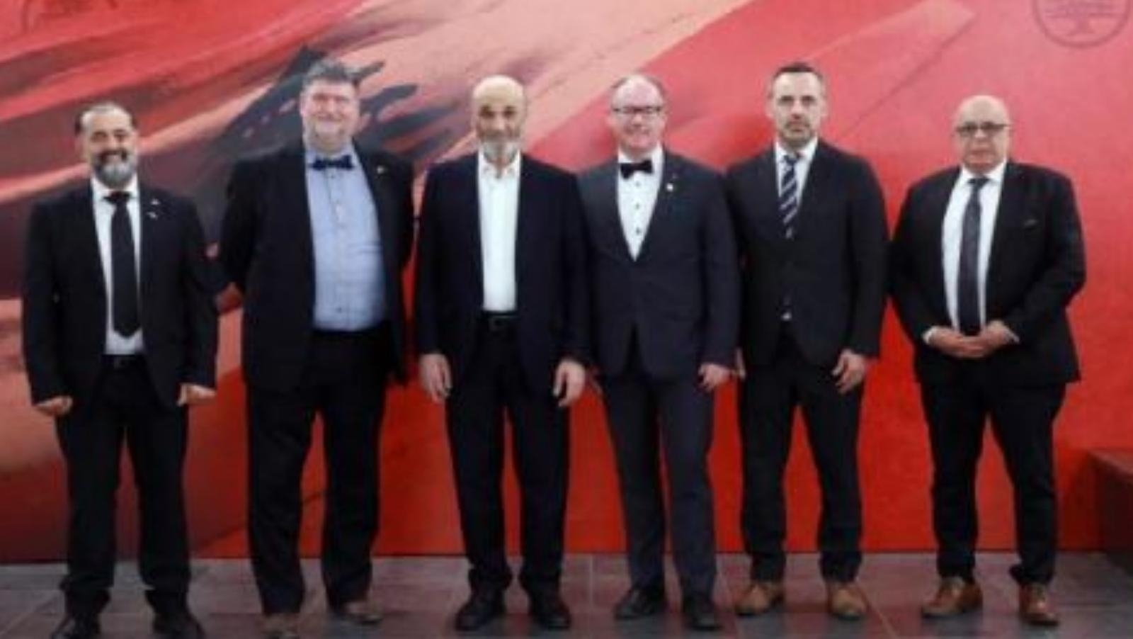 Geagea meets Swedish Christian Democrats in Maarab