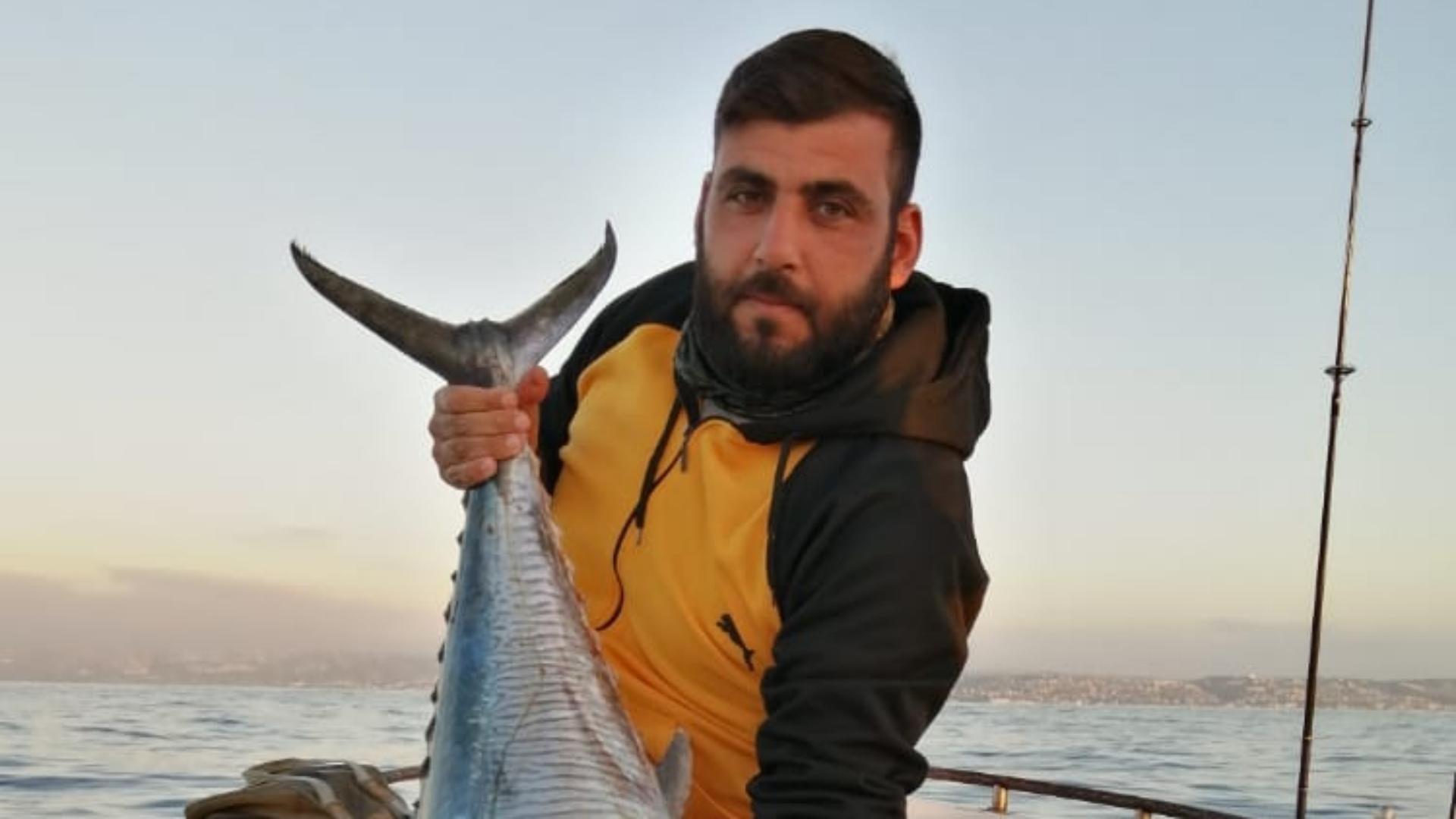 Watch: Israeli Gunboat Abducts Citizen