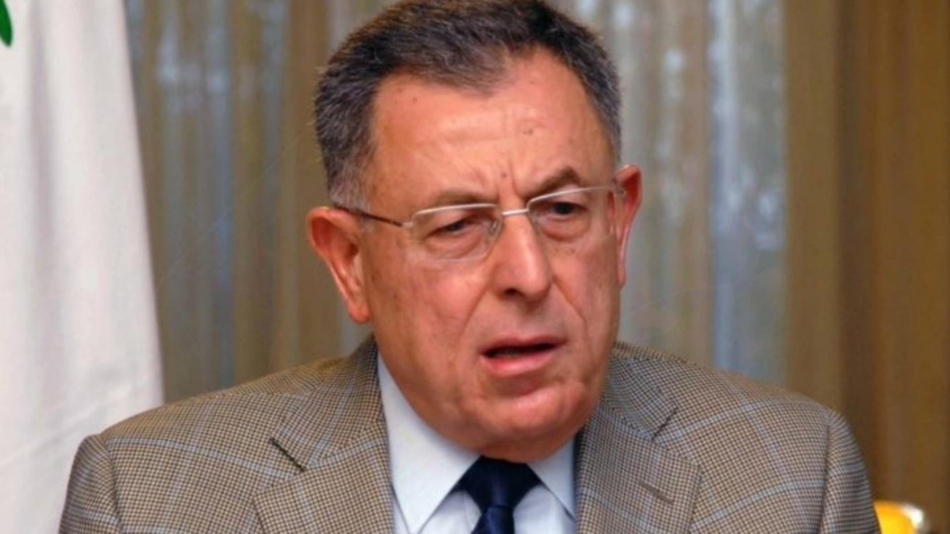 11 Jun 2025 15:17 PM السنيورة: ما يجري ضد "اليونيفيل" هو الجنون بعينه