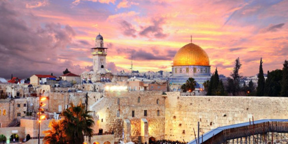 وزير إسرائيلي يقرر مصادرة عقارات بالقدس