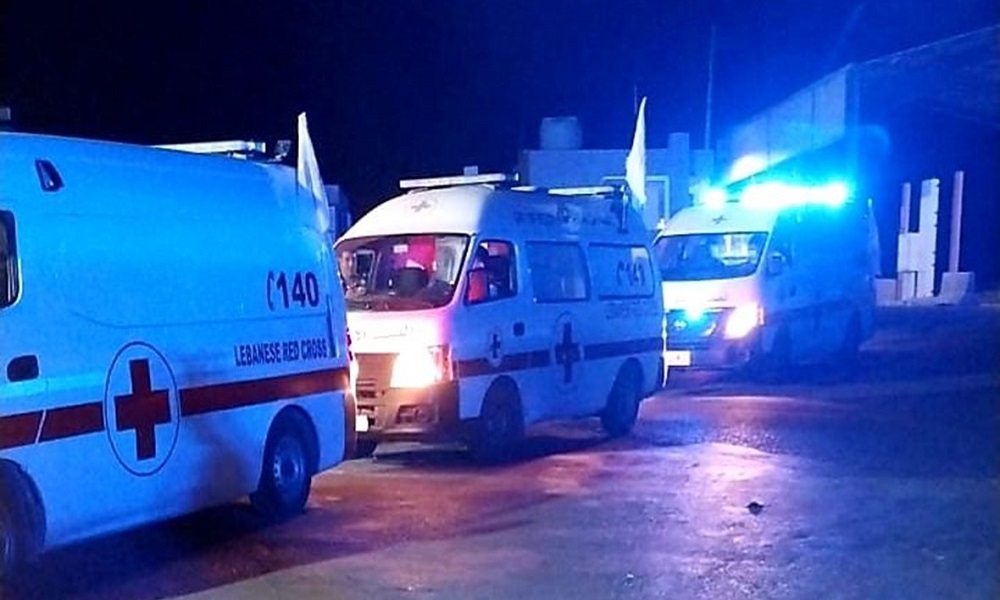 هبة إيطالية إلى الصليب الأحمر في صور