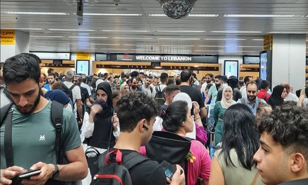 الحرب تعرقل الموسم السياحي… إجلاء رعايا وإلغاء حجوزات