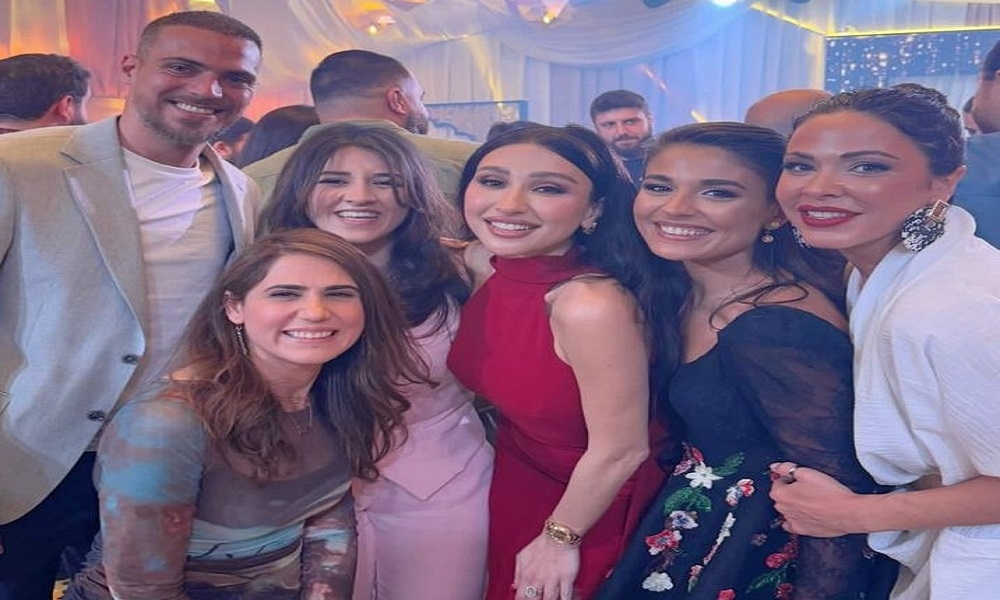 بالفيديو والصور: أبطال 'بالدم' يحتفلون معًا