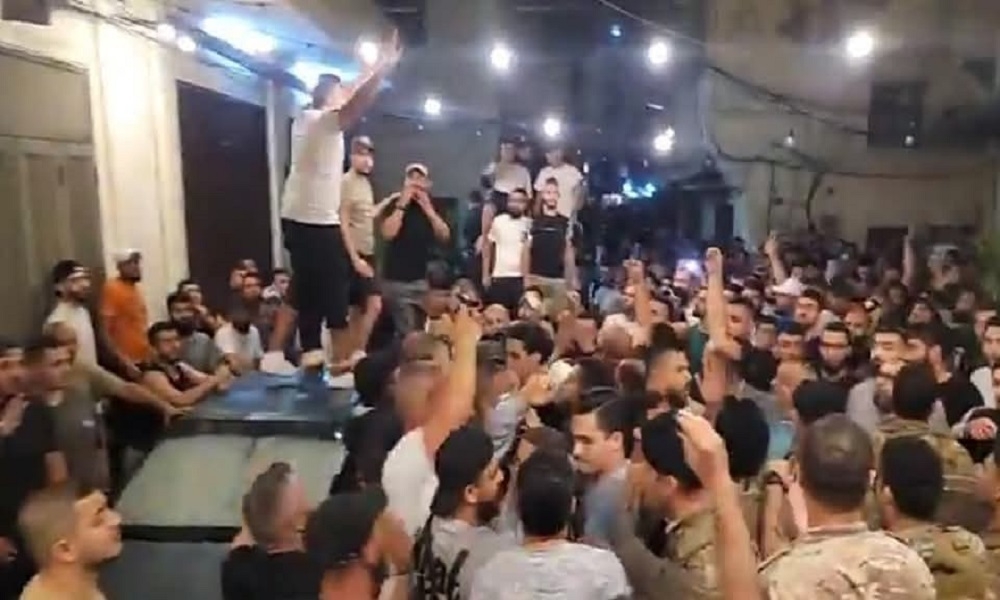 بالفيديو: توتر في طرابلس بسبب عرض فني 'مثير للجدل'