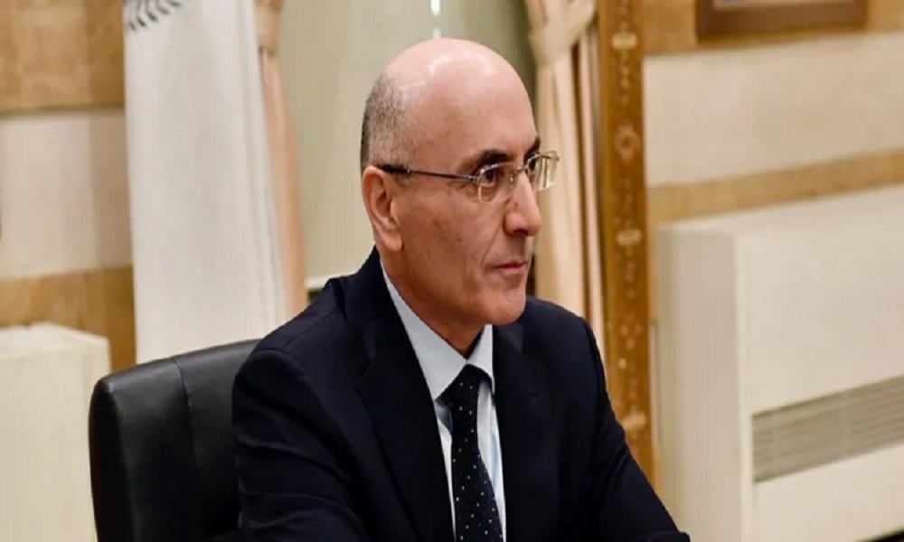 وزير الداخلية استقبل المشنوق والسفير الإيراني
