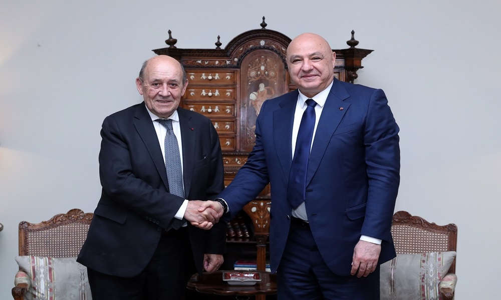 لودريان يطالب لبنان بتطبيق الإصلاحات المالية