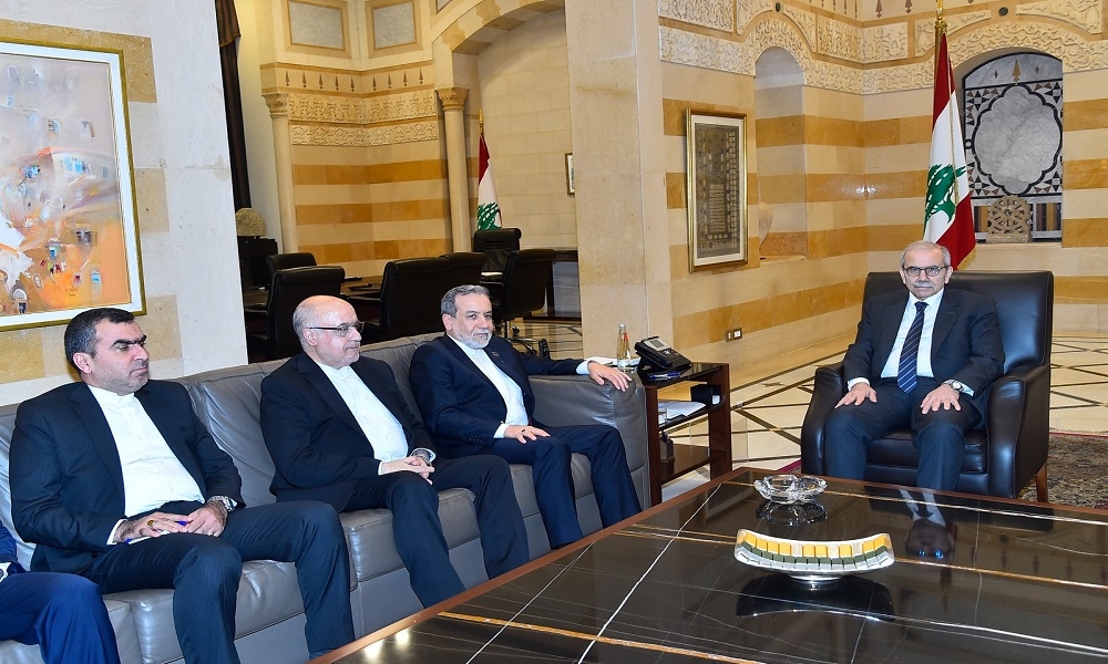 عراقجي يطالب بفتح الأجواء اللبنانية