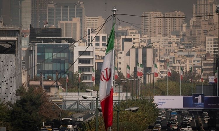 أكسيوس: أمريكا قد تسمح لإيران بتخصيب اليورانيوم بنسبة ضئيلة
