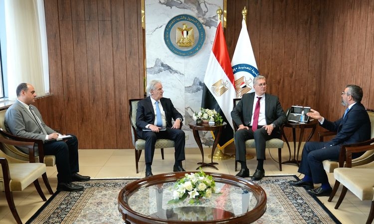 وزير البترول يستقبل رئيس شركة أبكس العالمية ومجموعة يونايتد إنرجى الصينية
