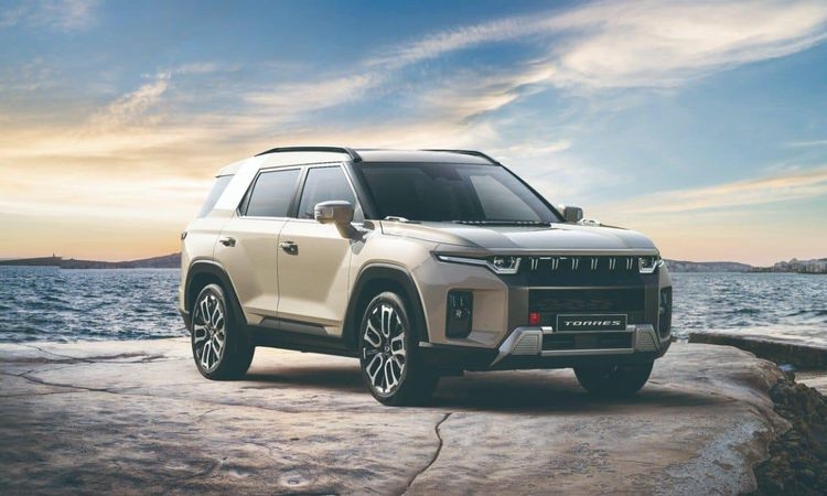 سعر النسخة المحدثة من سيارات كي جي ام توريس 2025 في الأسواق
