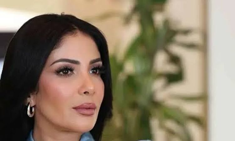منى زكي: جائزة أفضل ممثلة عن "رحلة 404" وسام أعتز بيه في مسيرتي