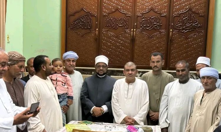 إنهاء خصومة ثأرية بين عائلتين داخل ساحة شيخ الأزهر بالأقصر