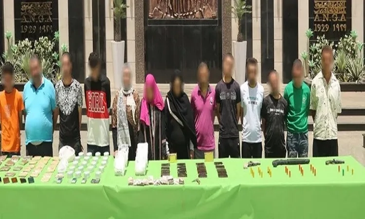 وفاة 3 عناصر خطرة في ضربة أمنية.. ومصادرة مخدرات وأسلحة بملايين الجنيهات