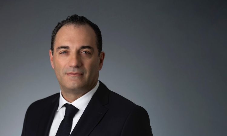 ستيلانتيس تعلن تعيين أنطونيو فيلوزا مديرًا تنفيذيًا جديدًا
