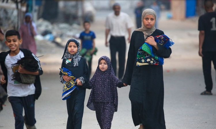 وسط تفاقم الأزمة الإنسانية بغزة.. وفاة طفلة رضيعة في دير البلح بسبب سوء التغذية