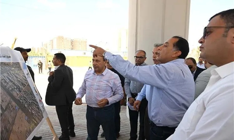 رئيس الوزراء يتفقد مشروع إنشاء محور السادات "كوبري 45" بالإسكندرية
