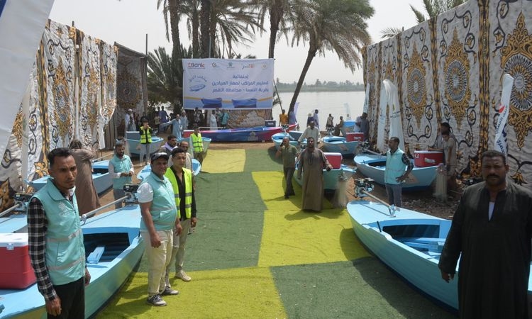 21 مركب جديدة لصيادي قرية النمسا بالأقصر..عضو التحالف الوطني وبنك مصر يفتحان أبواب الرزق على ضفاف النيل