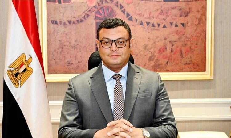 وزير الإسكان يعلن جاهزية 138 قطعة أرض"بيت وطن" لتوصيل الكهرباء بامتداد النرجس بالقاهرة الجديدة