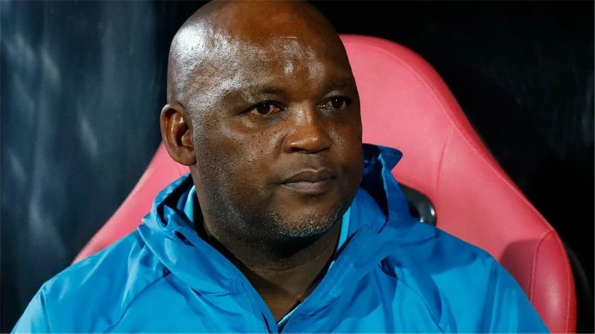 تقارير: موسيماني قد يعود للتدريب عبر منافس الأهلي في دوري أبطال إفريقيا