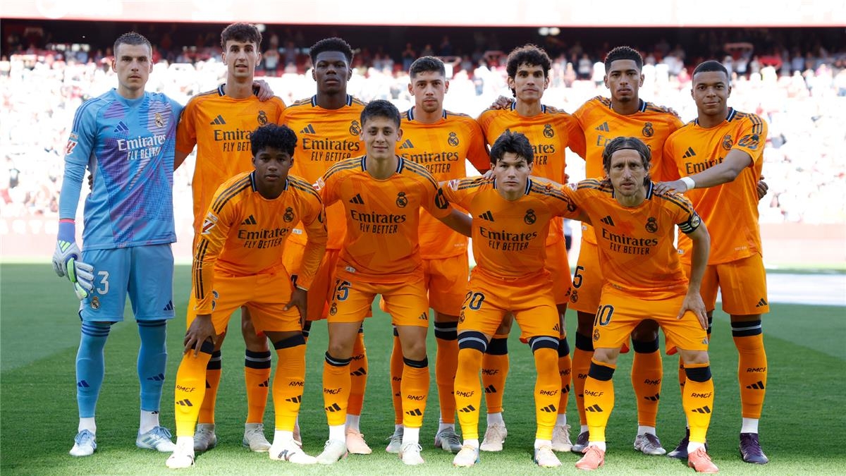 ريال مدريد يخطف فوزًا مثيرًا أمام إشبيلية في الدوري الإسباني