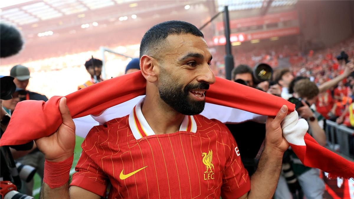 سلوت يمنح محمد صلاح امتيازًا خاصًا في مباراة ليفربول وبرايتون