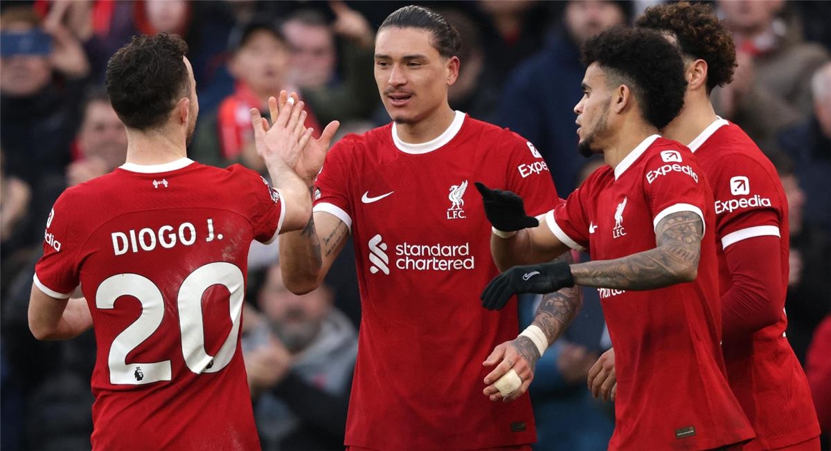 مهاجم ليفربول يعطي موافقته للرحيل إلى أتلتيكو مدريد
