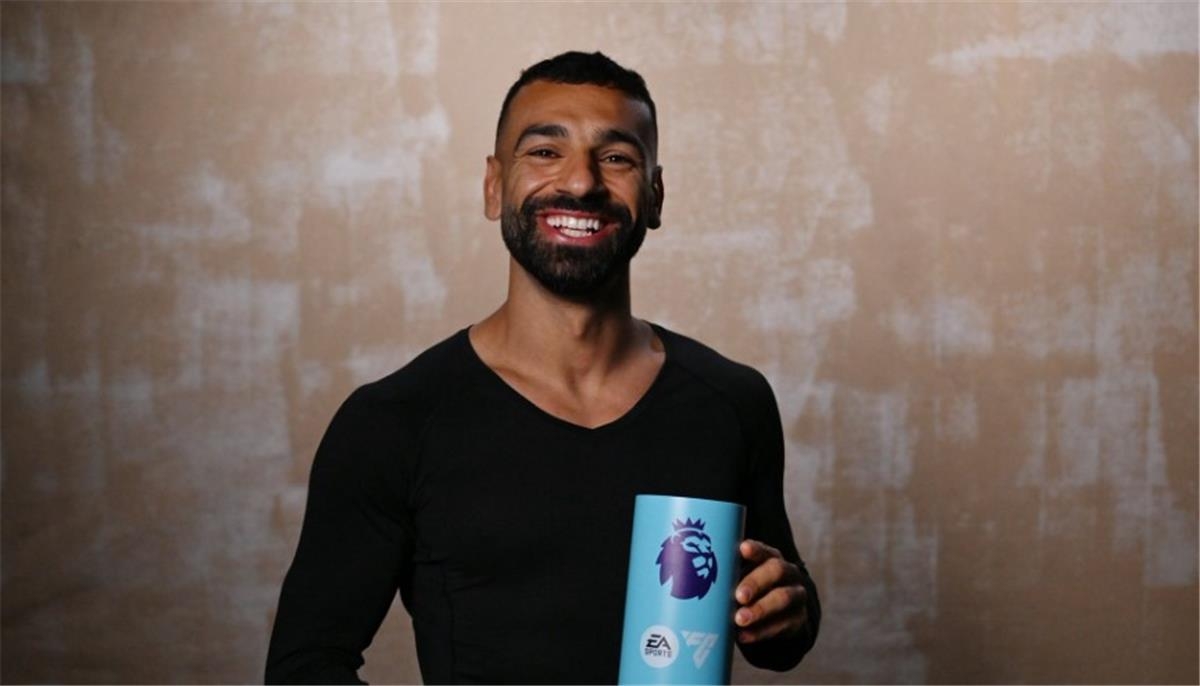 "انضم للاساطير".. محمد صلاح يتوج رسميًا بجائزة أفضل لاعب في الدوري الإنجليزي