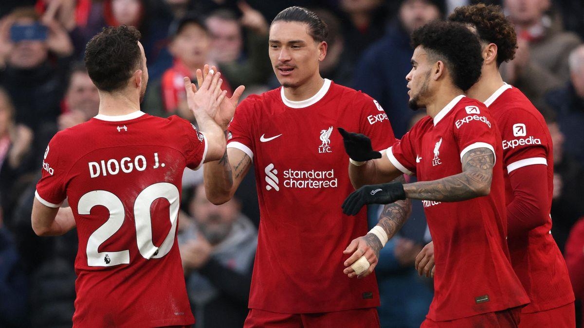 هل يقصد الوداع؟.. لاعب ليفربول يثير حيرة الجماهير برسالة غريبة