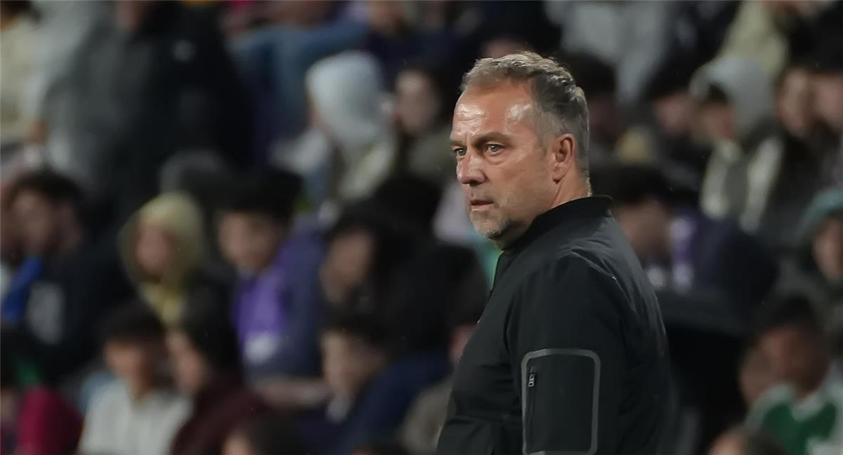 بعد مشاركة تير شتيجن.. فليك يعلن حارس برشلونة الأساسي أمام إنتر ميلان وريال مدريد