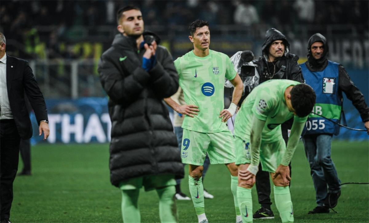 برشلونة يستنفر جماهيره قبل الكلاسيكو: الموسم لم ينته وننتظركم أمام ريال مدريد