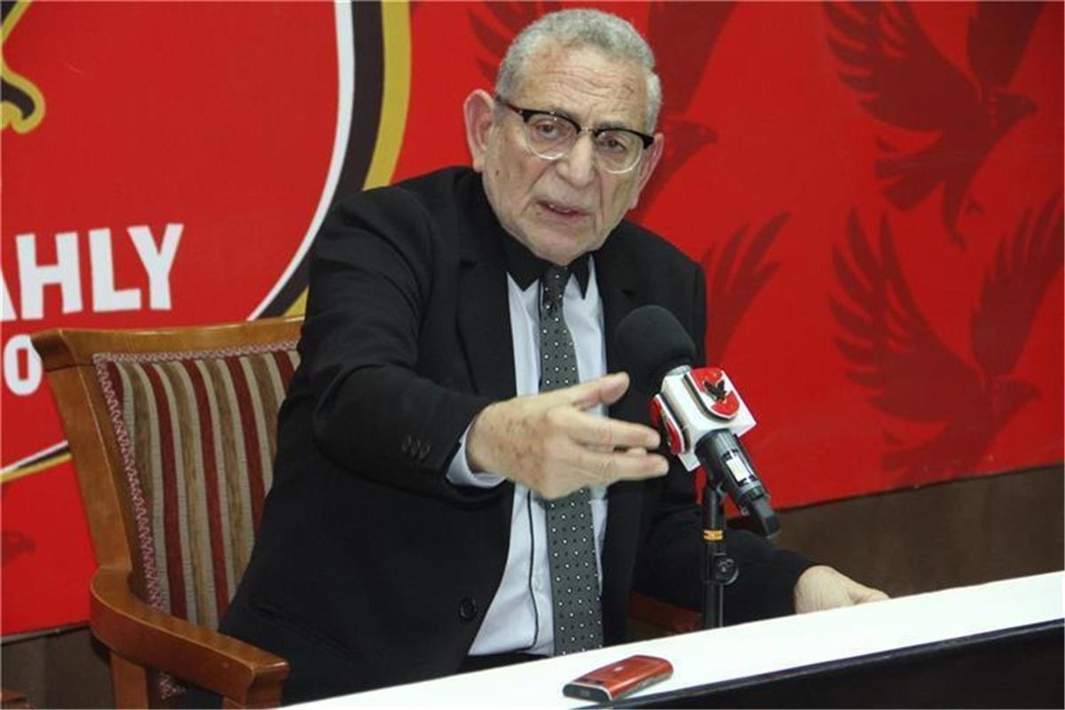 "قدمنا له عرضا مغريًا ورفضه".. عدلي القيعي يكشف أسباب رحيل علي معلول عن الأهلي